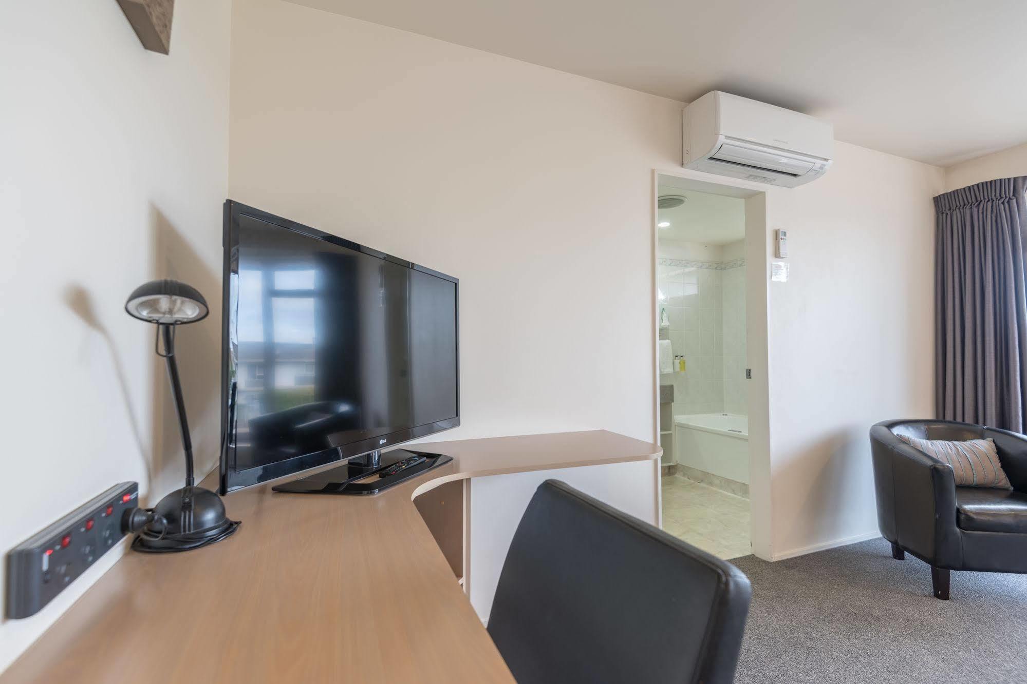 Baywatch Motor Inn Mount Maunganui Zewnętrze zdjęcie
